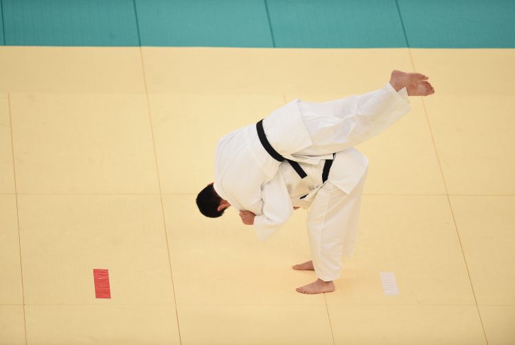 贾顺浩入围留英校友会杰出校友候选名单，12月6日举行颁奖礼