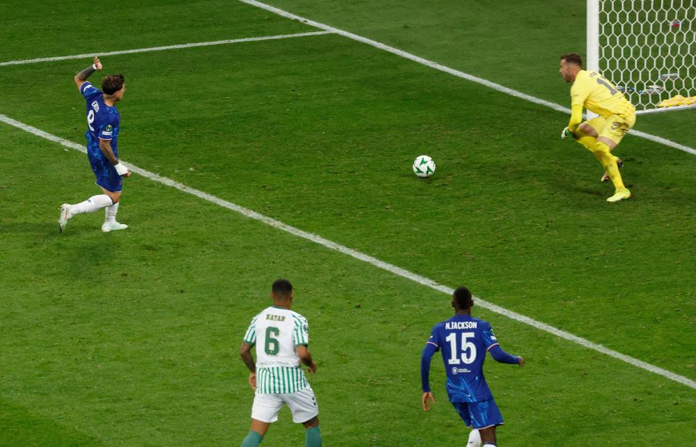 Emira Cup赛车：一台有“莲花魂”的赛道舞者